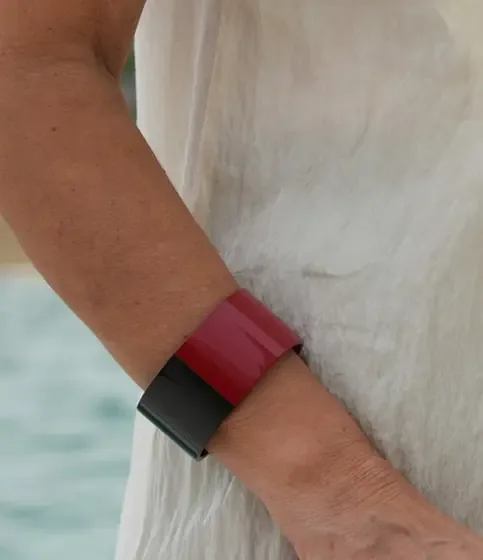 Double Black & Red — Corno de búfalo lacado · Vermelho e Preto
